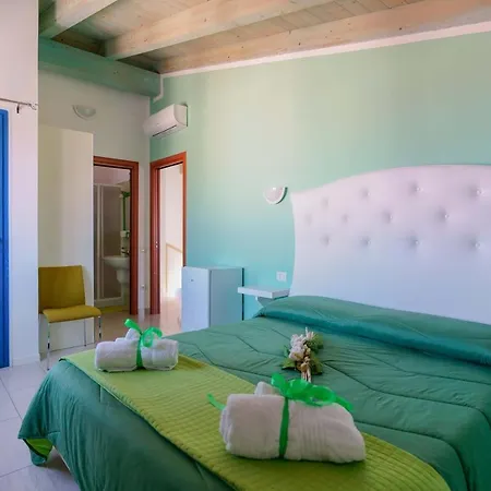 Calabisso 3* קאלאסטה